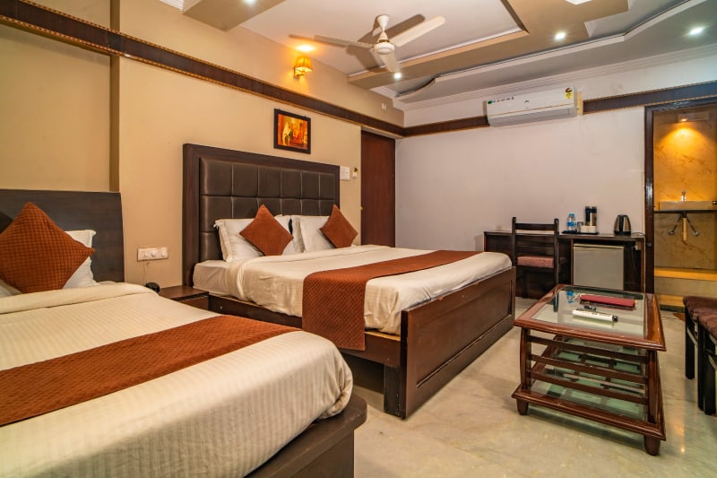 Family Triple Bed Room